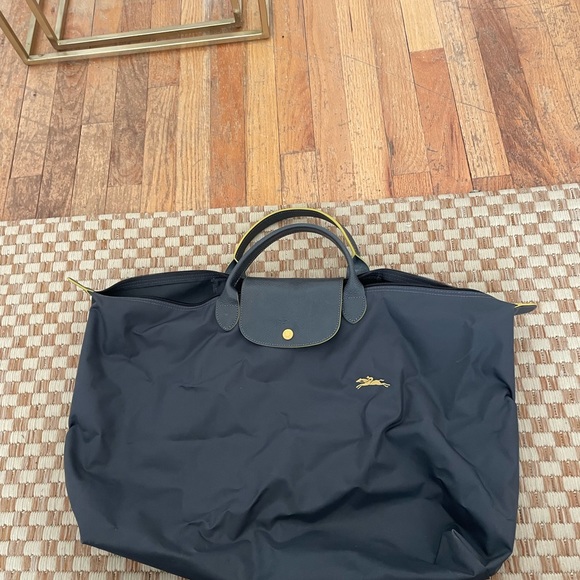 Perfect condition extra large longchamp  bag! - Picture 4 of 4